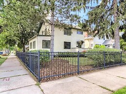 East Harriet Gallery