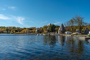 East Harriet Gallery