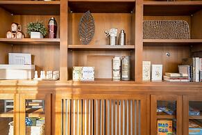 East Harriet Gallery