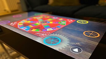 East Harriet Gallery