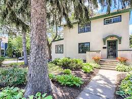 East Harriet Gallery