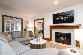 East Harriet Gallery