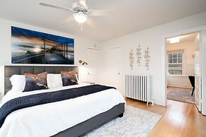 East Harriet Gallery