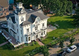 The Wedding Cake House