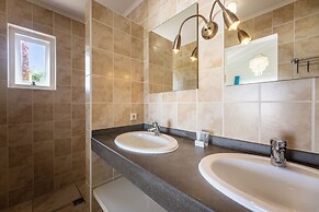 Coral Estate Holidays