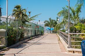 Emerald Corner at Fishermans point