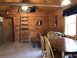 Kennebec Riverside Cabins