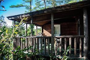 Kennebec Riverside Cabins