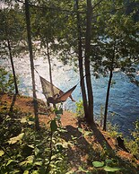 Kennebec Riverside Cabins