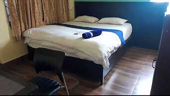 Goroomgo Salt Lake Palace Kolkata