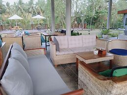 Kampot Tropical Village