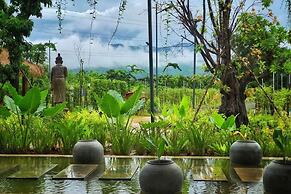 Kampot Tropical Village