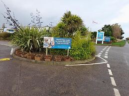 3 Bed, Sleeps 8 Caravan, California Cliffs Park