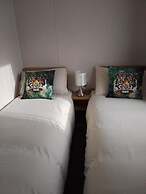 3 Bed, Sleeps 8 Caravan, California Cliffs Park