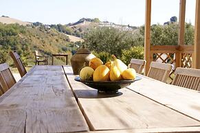 Charming 2-bed Apartment in Petritoli