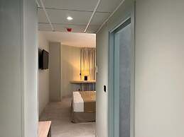 Hotel Noy