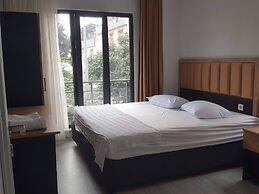 ismail yılmaz apart