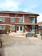 Charming 2-bed House in Kigali