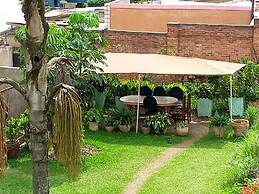 Charming 2-bed House in Kigali