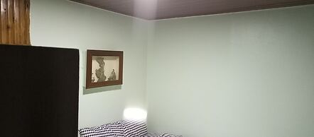 Charming 2-bed House in Kigali