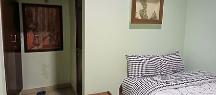 Charming 2-bed House in Kigali