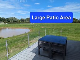 Waterside Lodge - Dog Friendly, Sutton on Sea