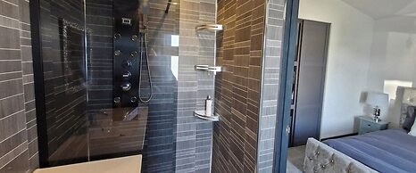 Waterside Lodge - Dog Friendly, Sutton on Sea
