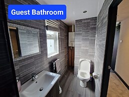 Waterside Lodge - Dog Friendly, Sutton on Sea