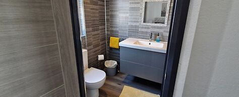 Waterside Lodge - Dog Friendly, Sutton on Sea