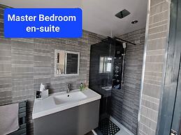 Waterside Lodge - Dog Friendly, Sutton on Sea