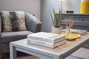 New Luxury 1-bed House nr Bicester Village