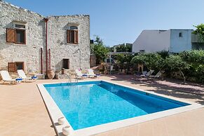 Pool Villa Afroditi for 10 Persons in Margarites