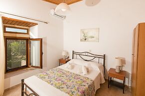 Pool Villa Afroditi for 10 Persons in Margarites