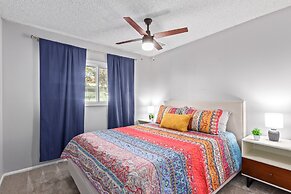 Manhatton Tempe 4 Bedroom Home by RedAwning