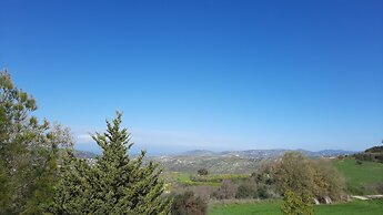 Idyllic 3 Bed Villa With Stunning Views