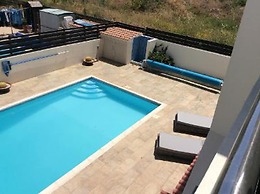 Idyllic 3 Bed Villa With Stunning Views