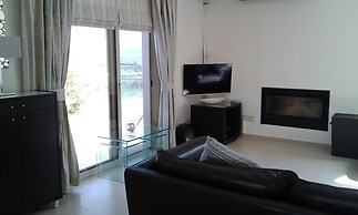 Idyllic 3 Bed Villa With Stunning Views