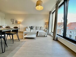 One Lux Stay near Diamond District