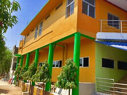 Goroomgo Rajhansh Resort Puri
