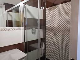 Amaranth House Rooms and Apartments