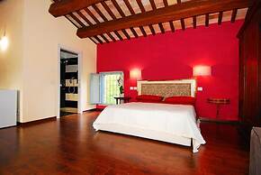 Amaranth House Rooms and Apartments