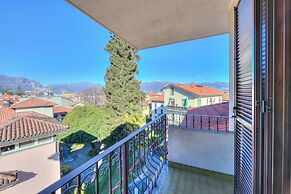 Laura's Cozy Apartment Stresa Center