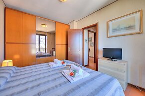 Laura's Cozy Apartment Stresa Center