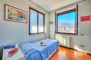 Laura's Cozy Apartment Stresa Center