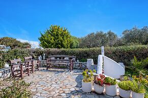 The Kokkini Beach Retreat