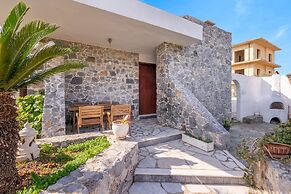 The Kokkini Beach Retreat