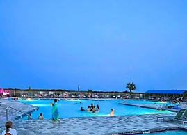 Coral Reef Retreat 1 Bedroom Villa by RedAwning