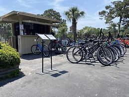 Coral Reef Retreat 1 Bedroom Villa by RedAwning