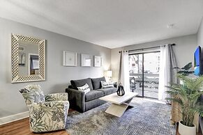 Salty Mermaid 2 Bedroom Condo by RedAwning