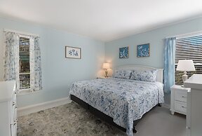 Coquina Cottage B 2 Bedroom Home by RedAwning